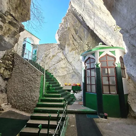 Hotel Enma Kruje