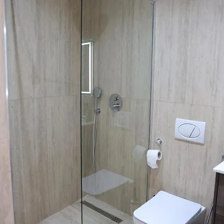 Otel Enma Krujë
